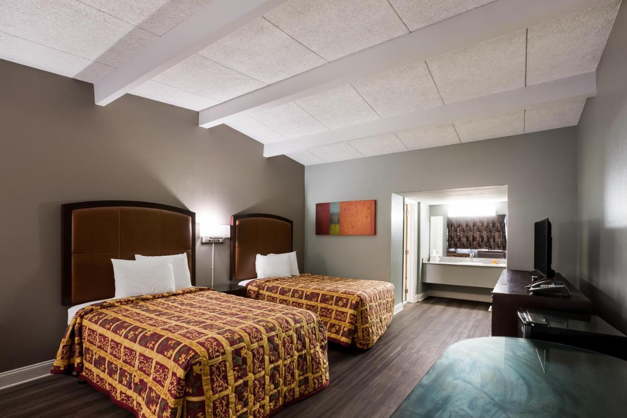 Hotel Knights - Bragg 2*